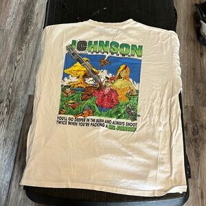 White Johnson t-shirt size L